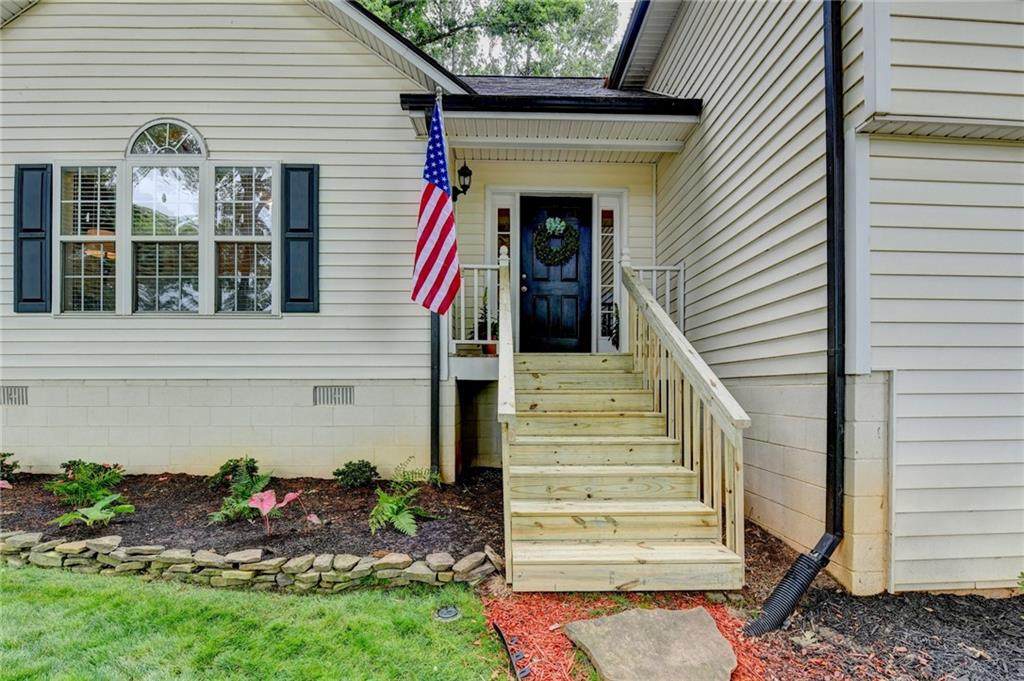 95 Gwinnett Street - Photo 1