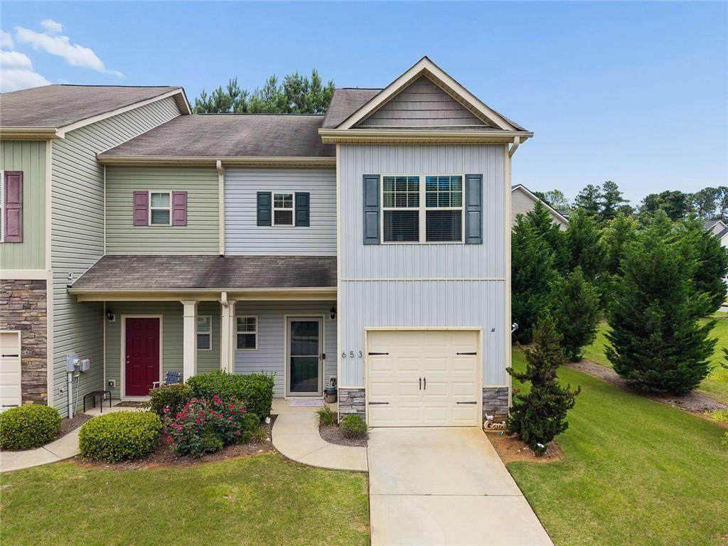 653 Oakside Place - Photo 1