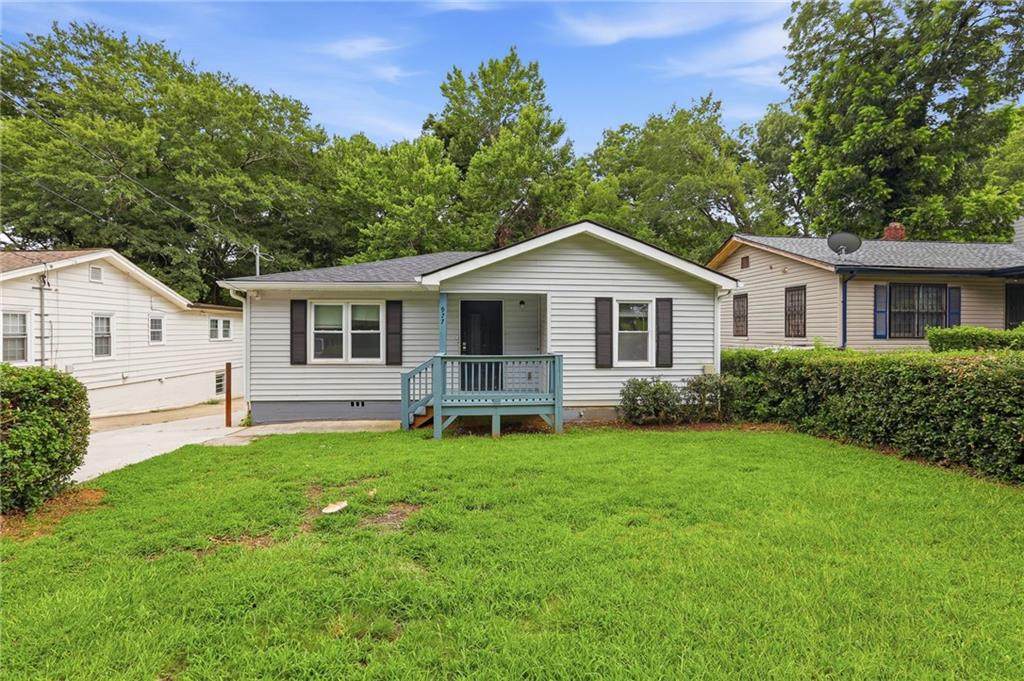 977 Moreland Drive - Photo 1