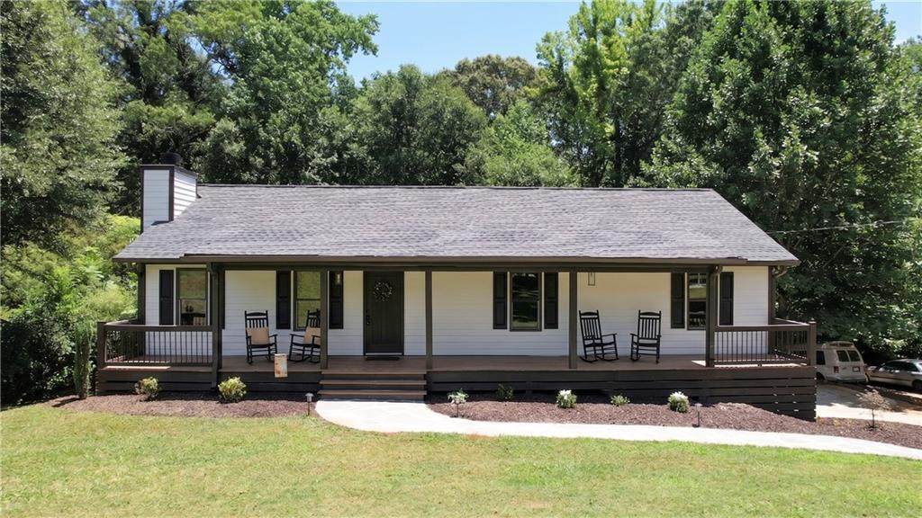 323 Hill Crest Circle - Photo 1