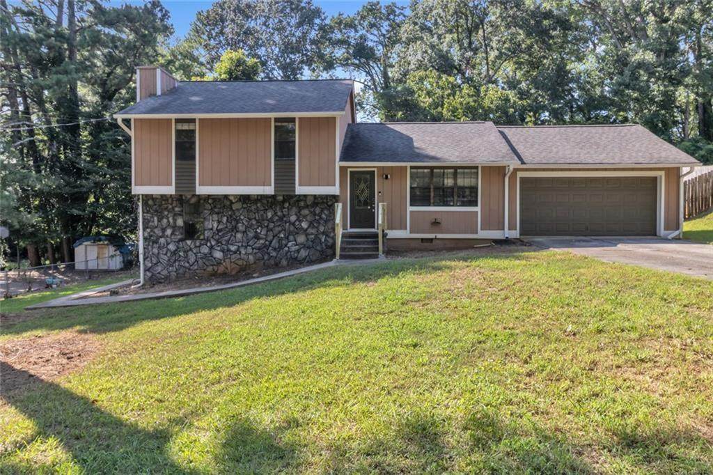 631 Brighton Drive - Photo 1