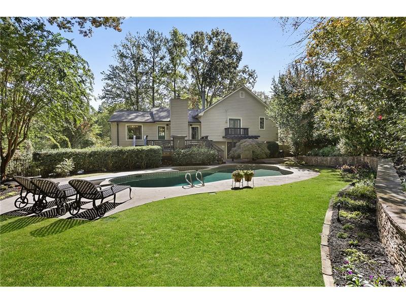 586 Starlight Drive - Photo 1