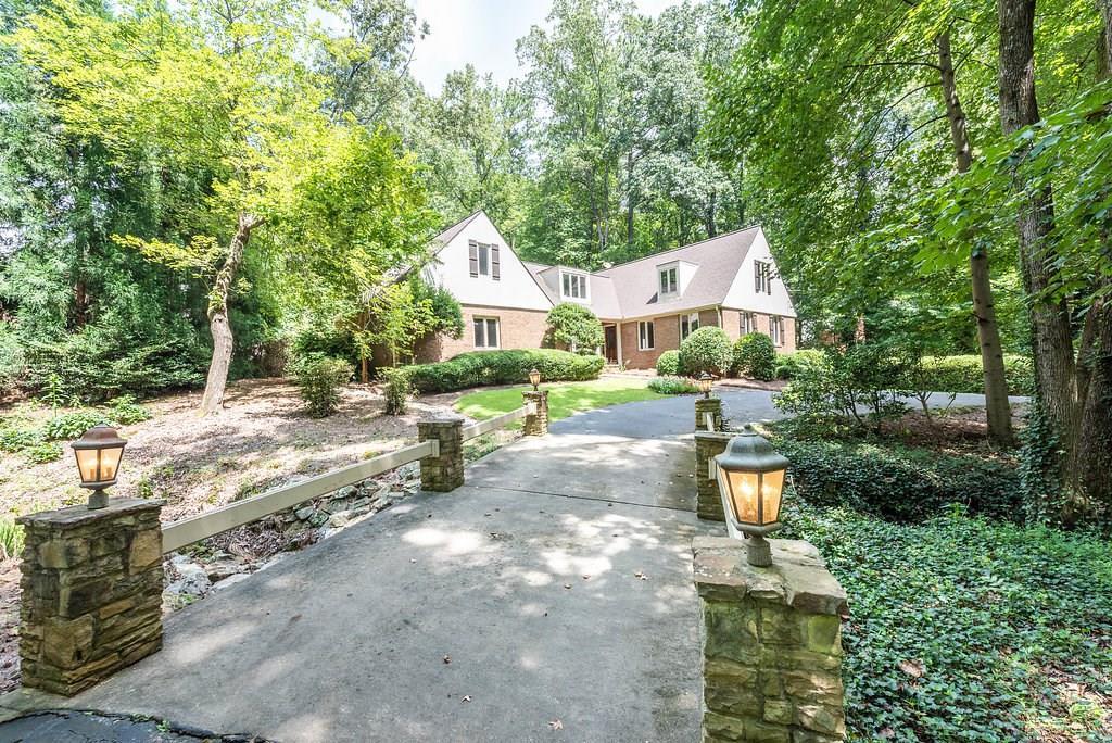 687 Saint Marys Lane - Photo 1