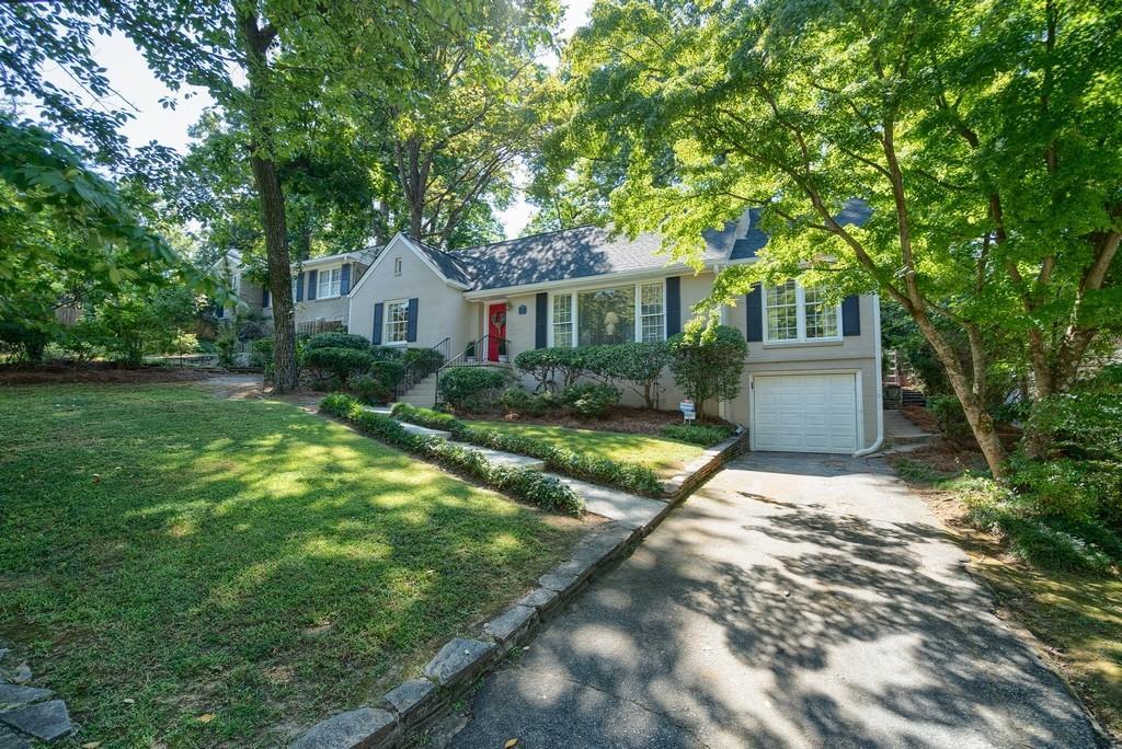 165 Beverly Road - Photo 1