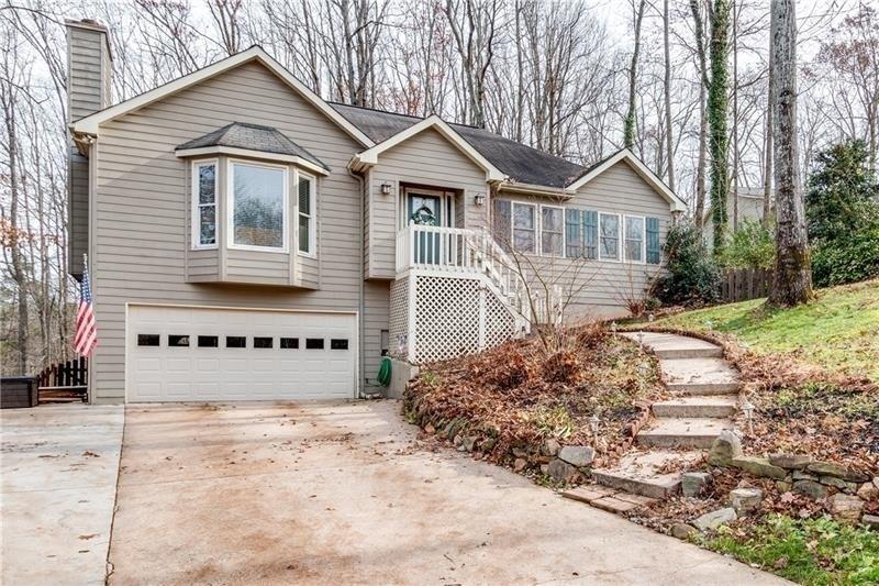 2010 Golden Ridge Circle - Photo 1