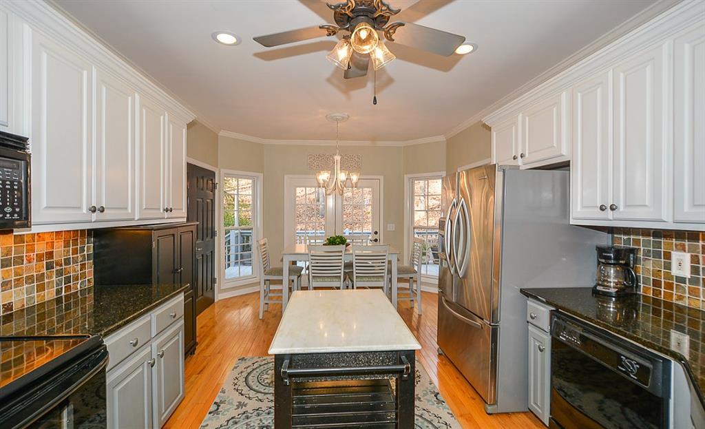117 Banyon Court - Photo 1