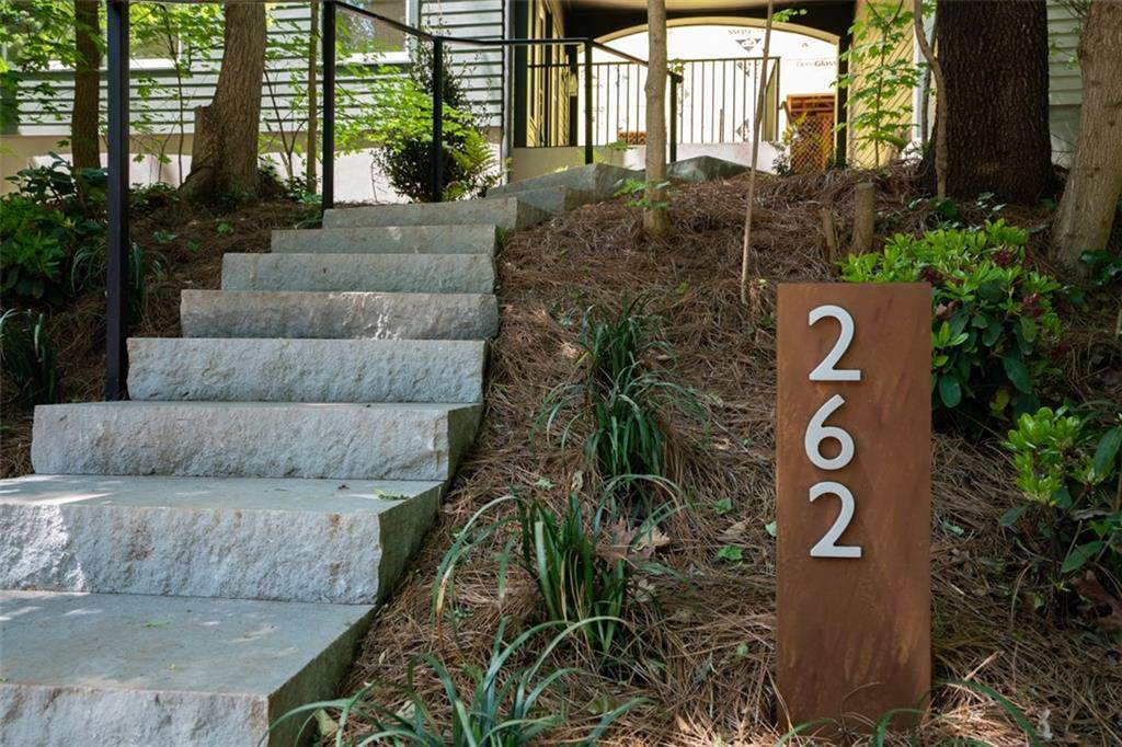 262 Southerland Terrace - Photo 1 262 Southerland Terrace - Photo 1