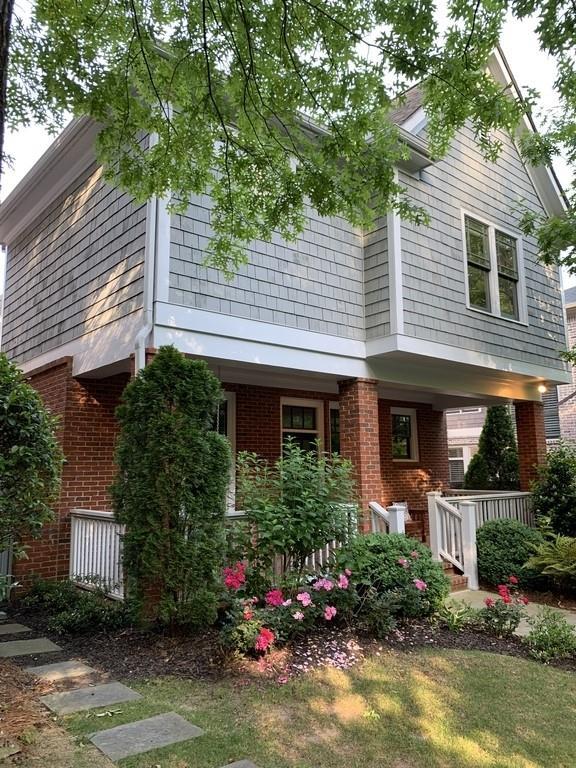 395 Sutherland Place - Photo 1
