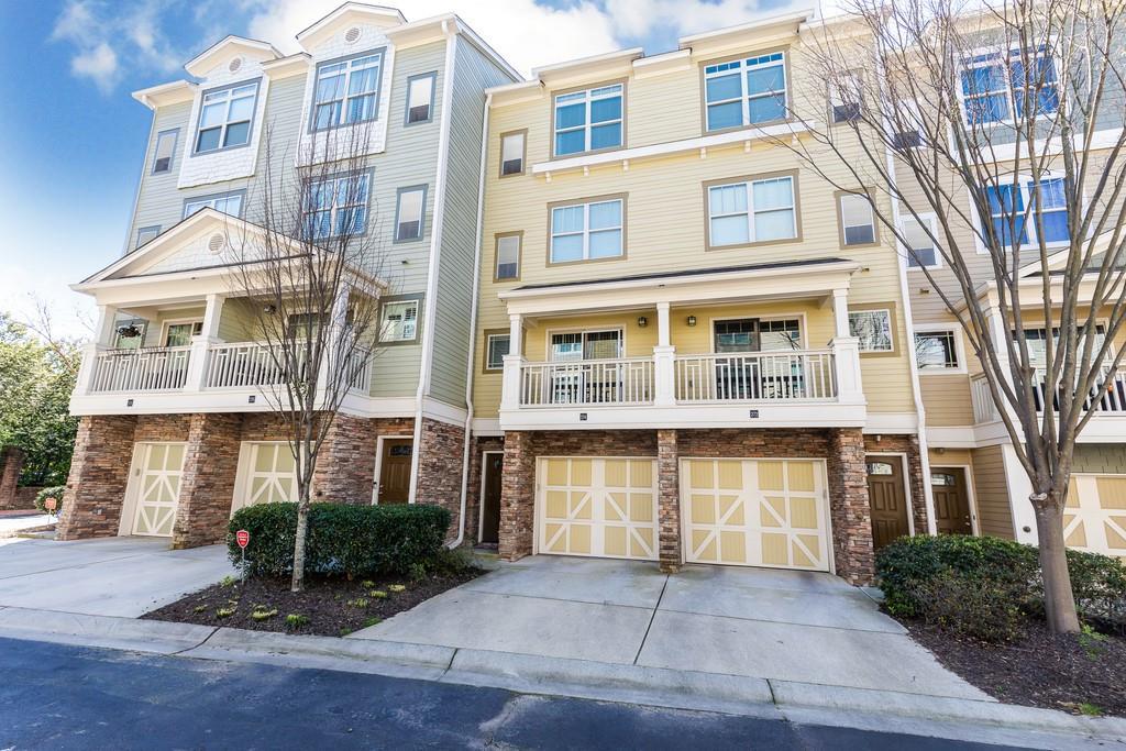 221 Semel Circle - Photo 1