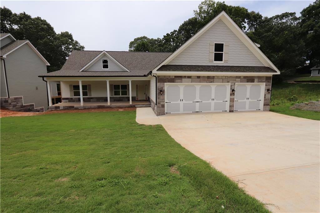 416 Thunder Road - Photo 1
