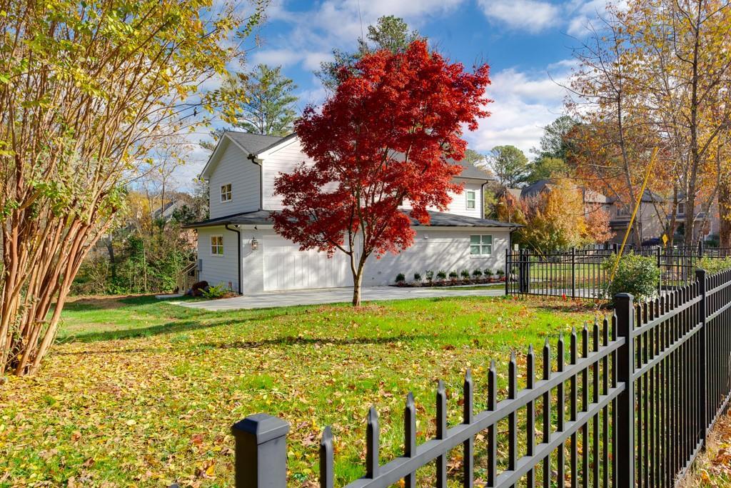 2284 Greenglade Road - Photo 1
