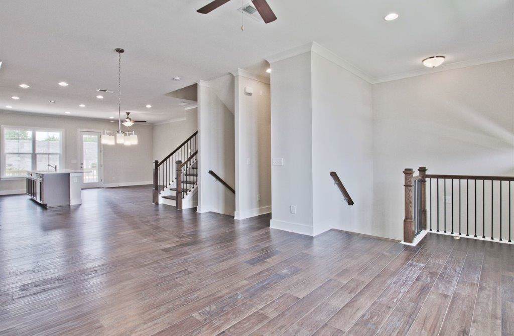 705 Fairview Circle - Photo 1