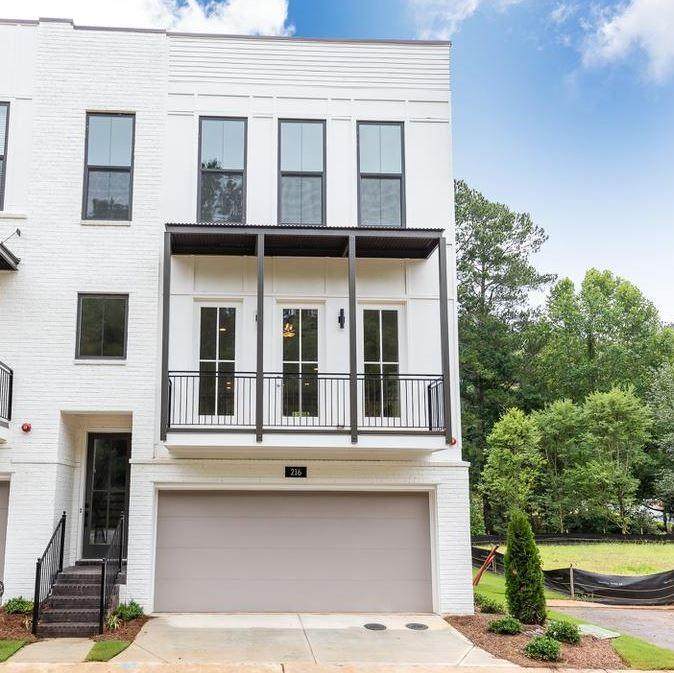 216 Mitchell Lane - Photo 1