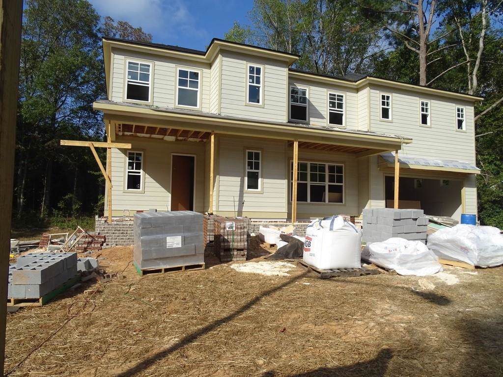2473 Kingsley Drive - Photo 1