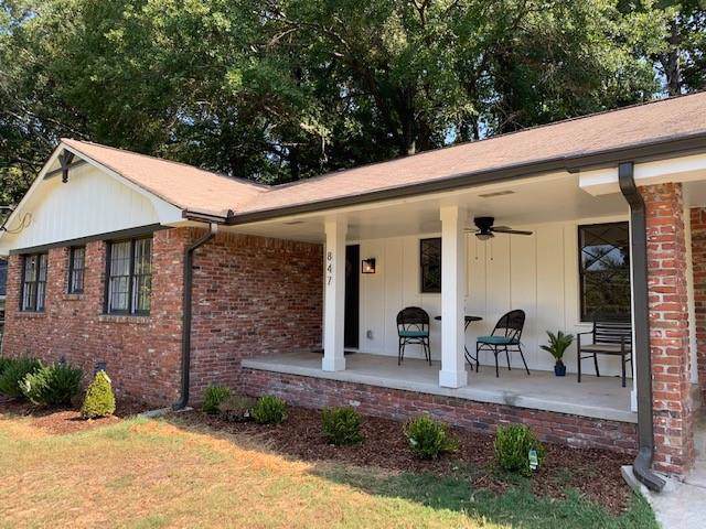 847 Superior Avenue - Photo 1
