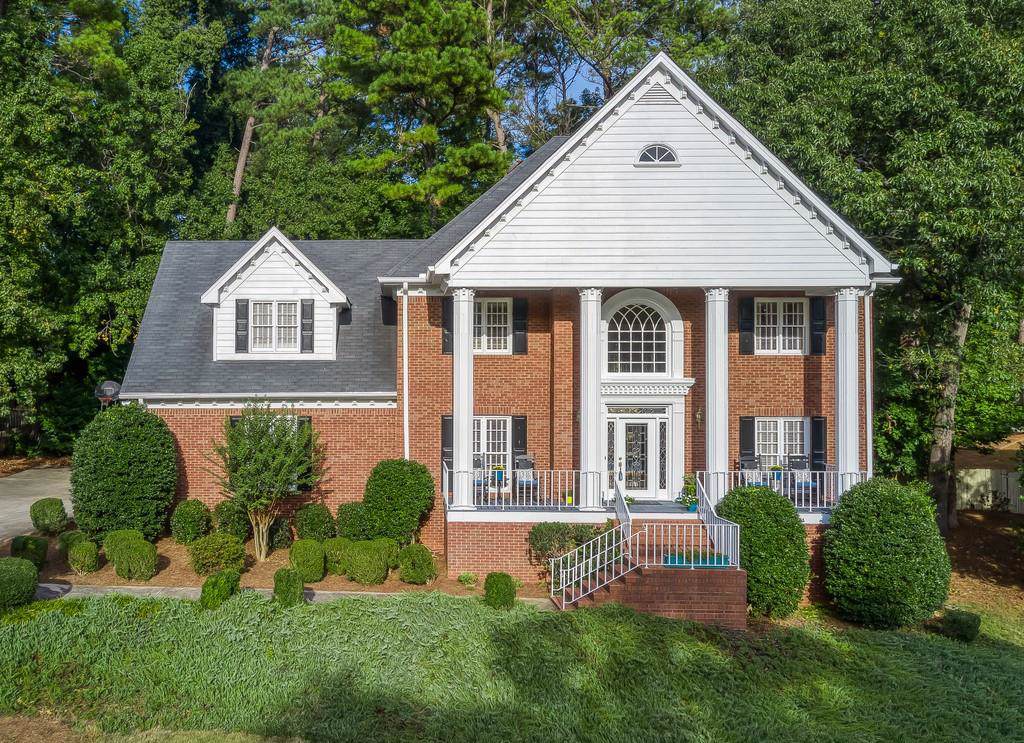 2565 Winthrope Way - Photo 1