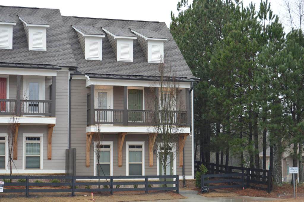 611 N Main Street - Photo 1