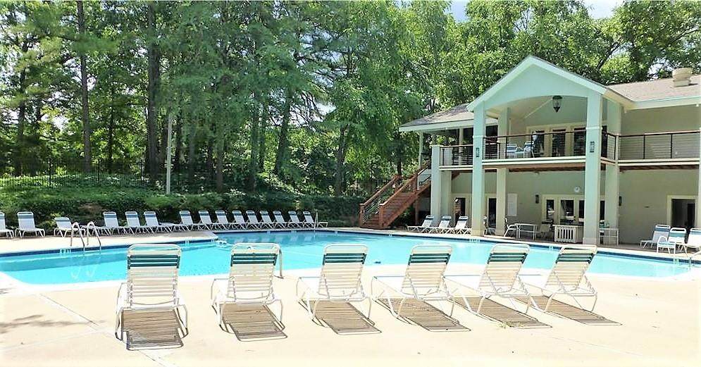 1104 Garden Court - Photo 1