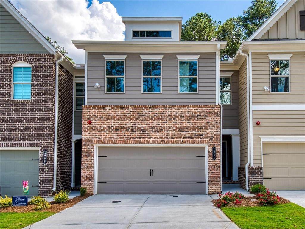 1044 Broadview Drive - Photo 1
