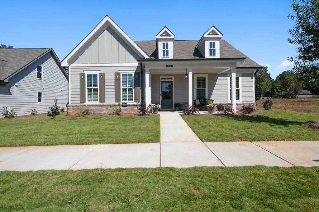207 Saratoga Drive - Photo 1