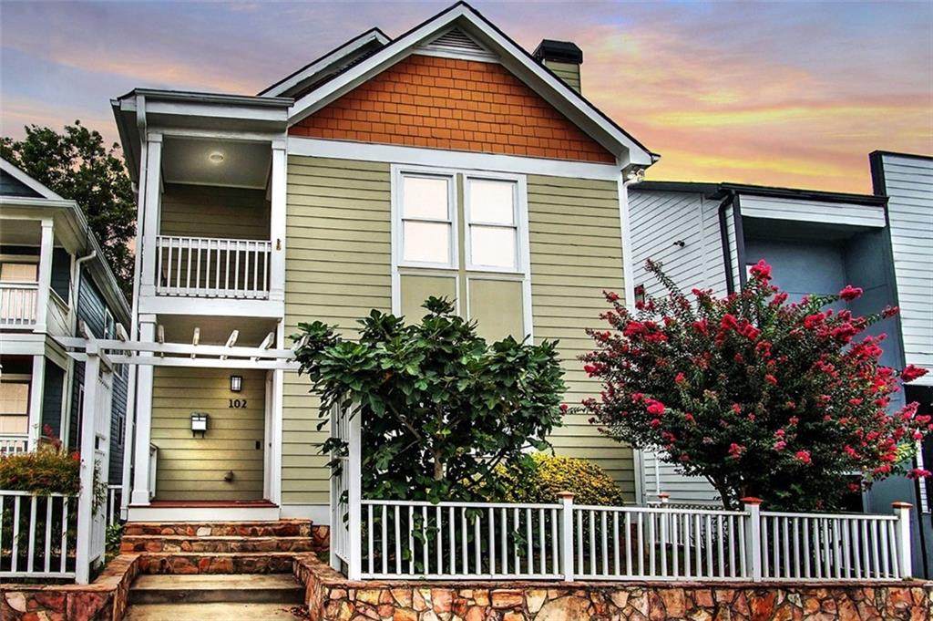 102 Richmond Street - Photo 1