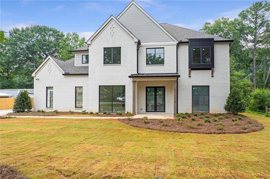 201 Brooke Drive - Photo 1