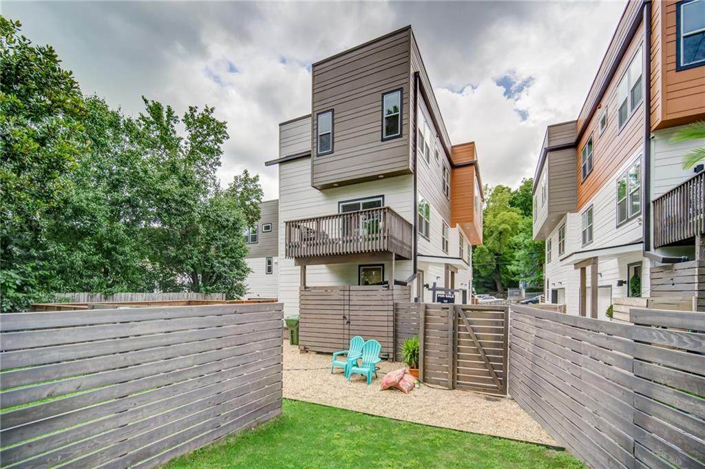 219 Crumley Street - Photo 1