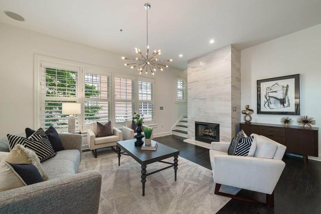 1390 Parkview Lane - Photo 1