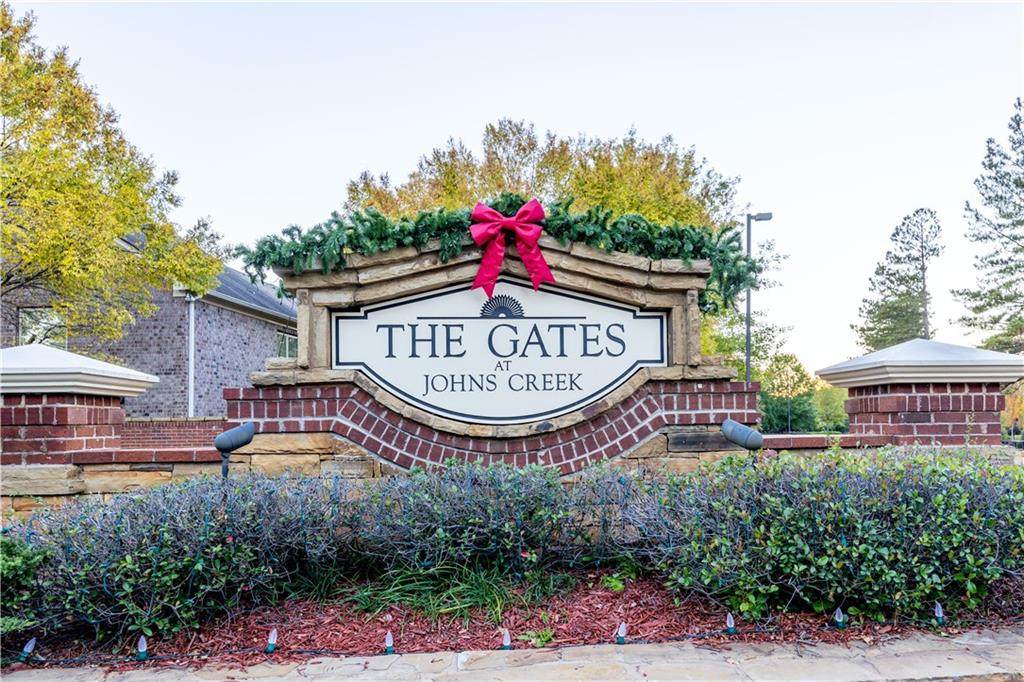 7012 Walham Grove - Photo 1