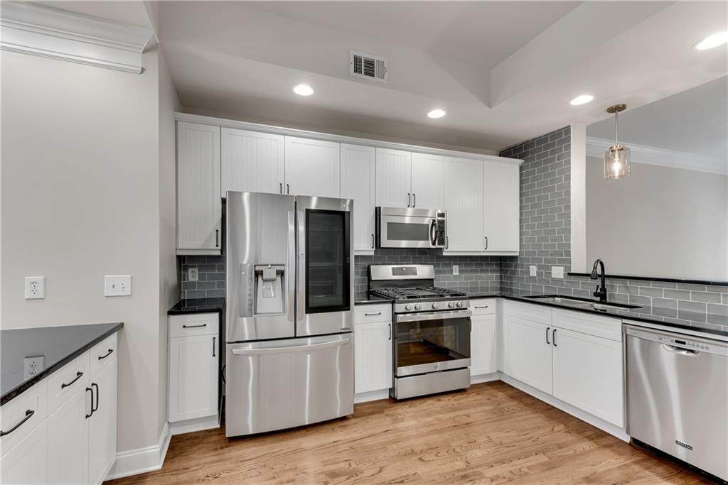 793 Inman Mews Drive - Photo 1