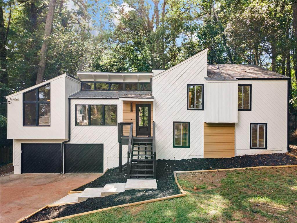3923 Lookout Point Drive - Photo 1