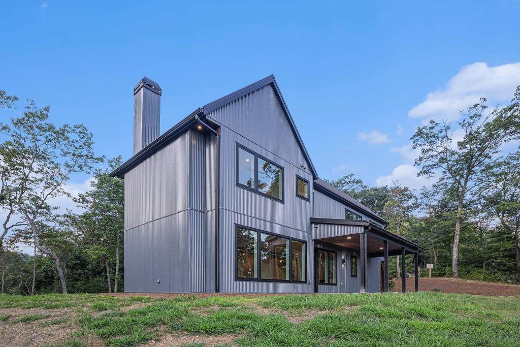 994 Winding View Trail - Photo 1