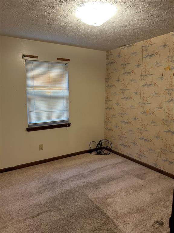 182 Iris Court - Photo 1