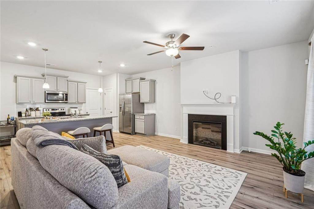 11692 Mendenhall Court - Photo 1