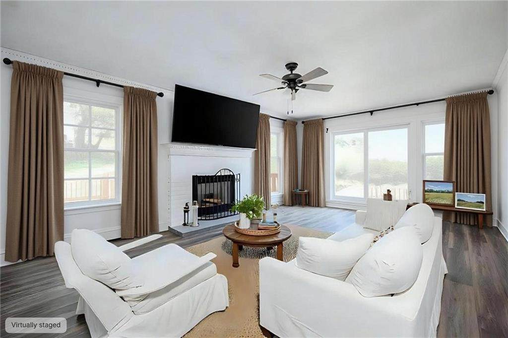 4824 Chelsea Way - Photo 1