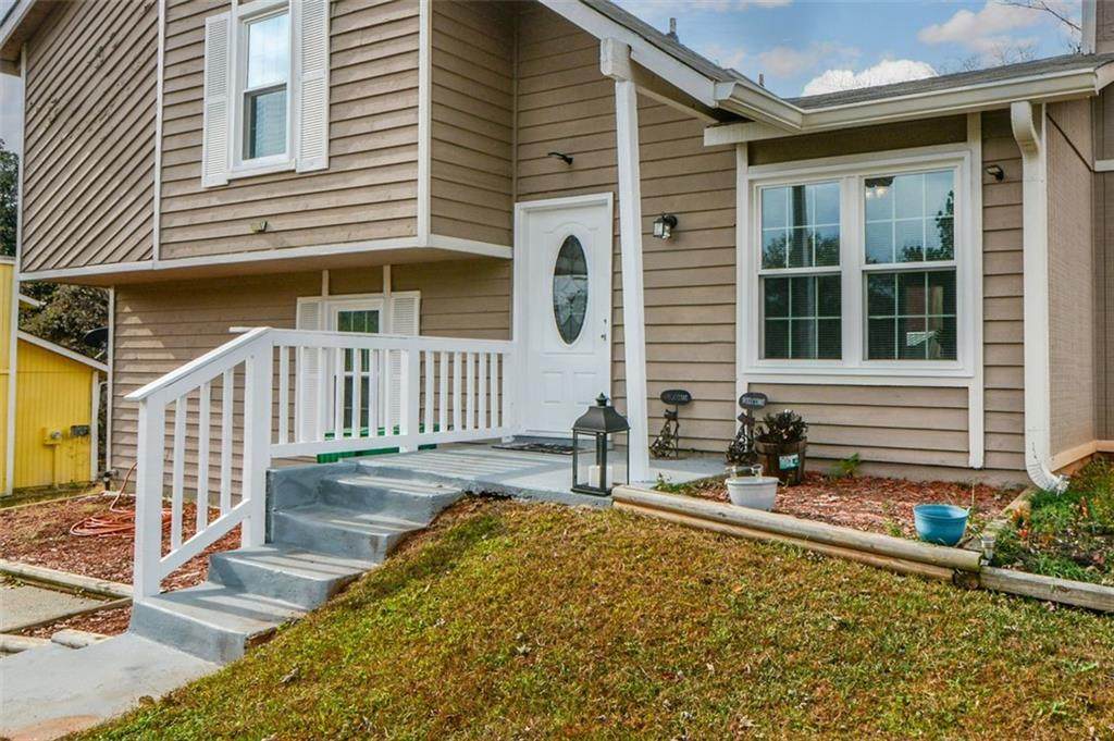 1126 Mainstreet Valley Drive - Photo 1