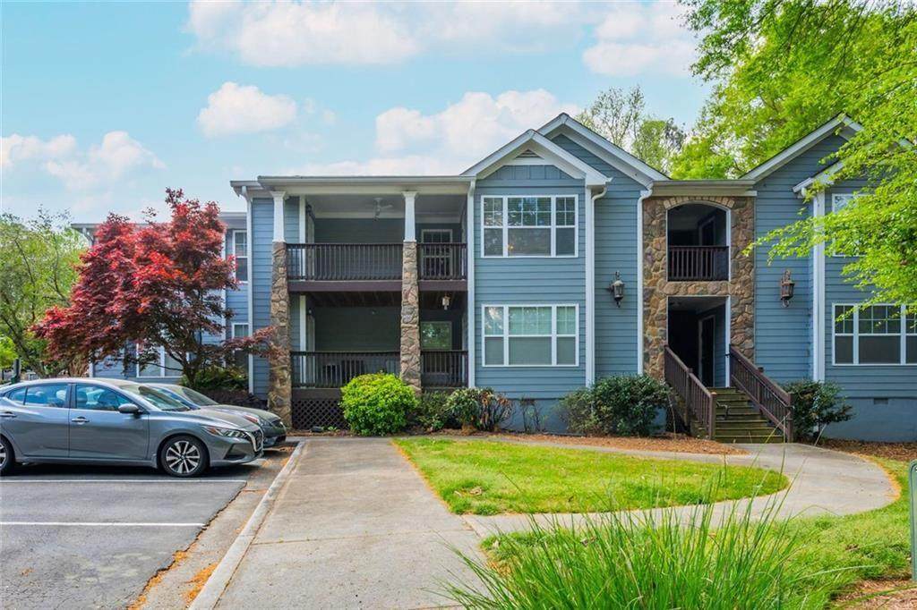 208 Madison Lane - Photo 1