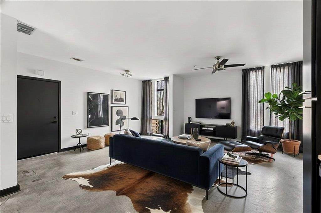 972 Dekalb Avenue - Photo 1