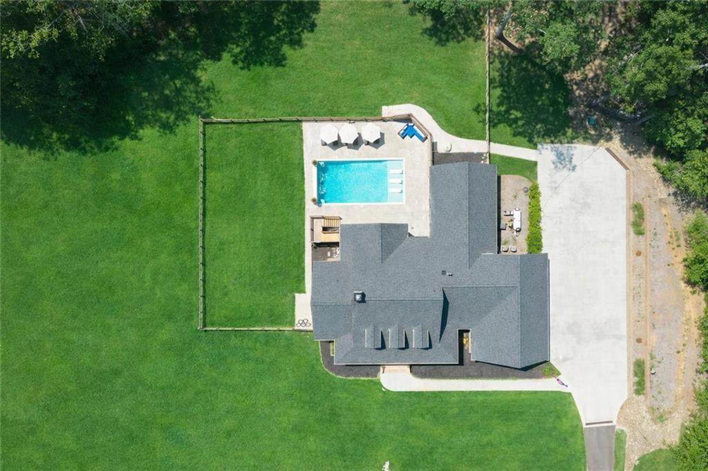 1380 Cronic Town Road - Photo 1