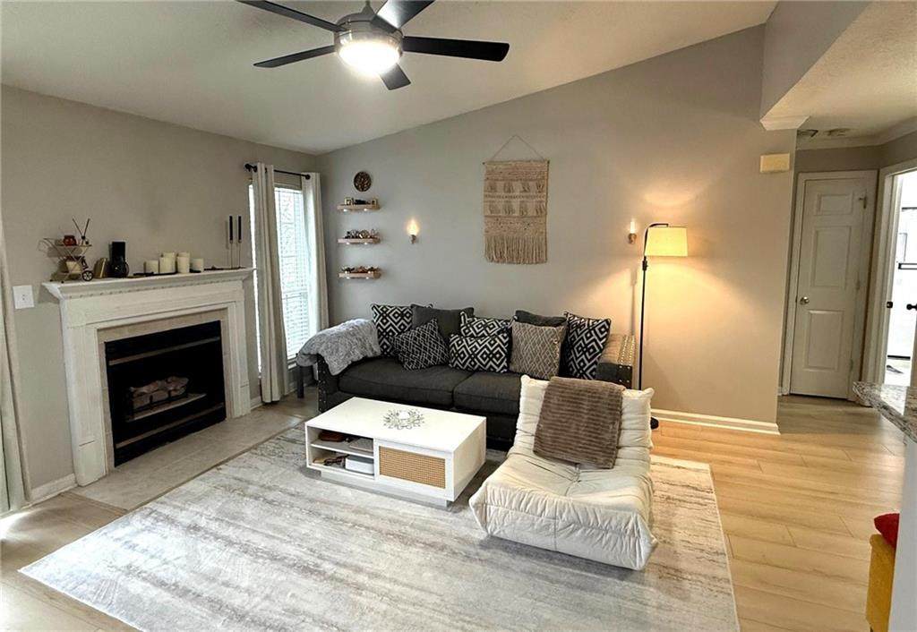 324 Granville Court - Photo 1