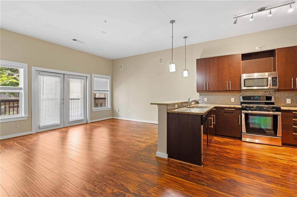 870 Inman Village Parkway - Photo 1