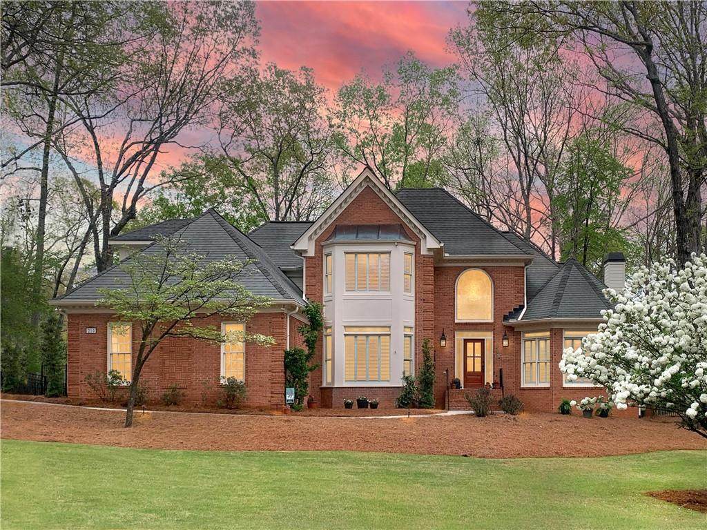 210 Wicklawn Way - Photo 1