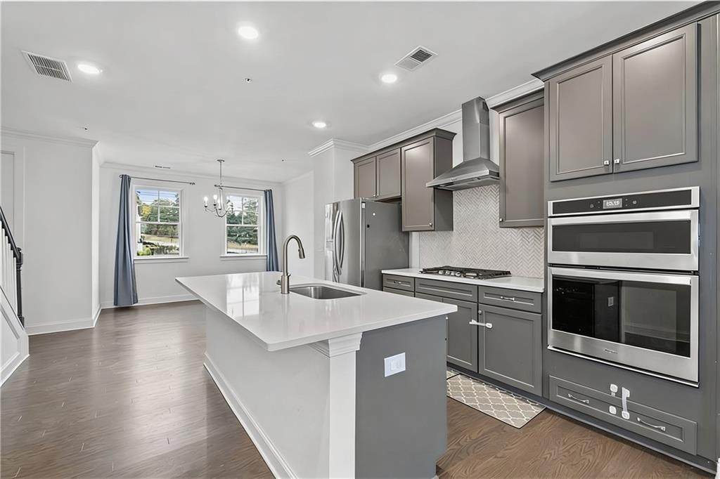 6562 Beacon Drive - Photo 1