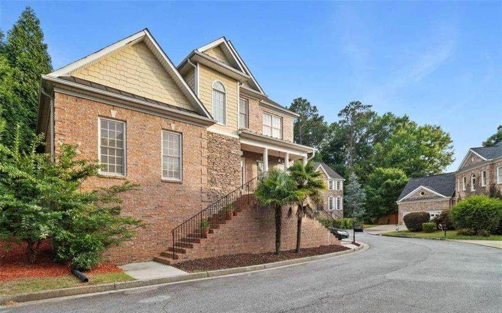 1711 Summit Glen Lane - Photo 1