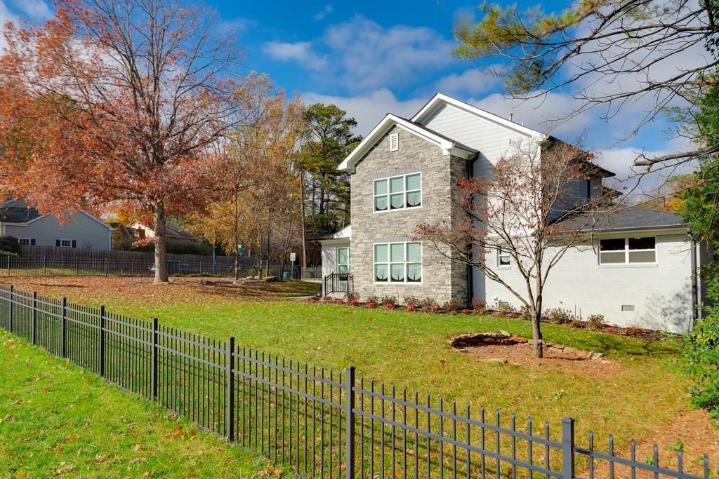 2284 Greenglade Road - Photo 1