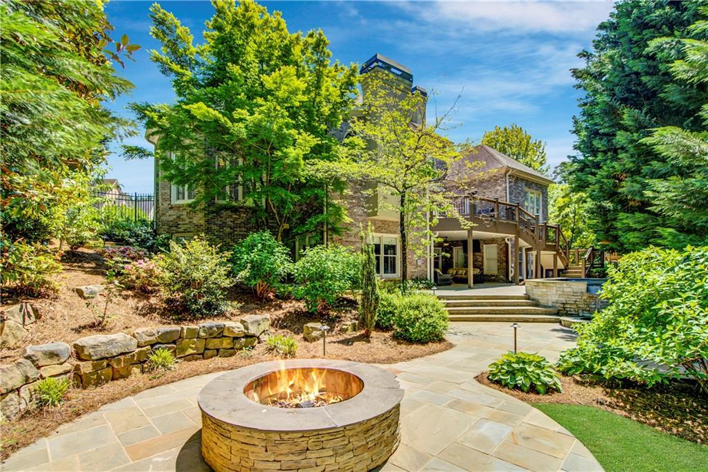 100 Windlake Cove - Photo 1