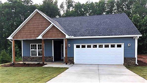 384 Highland Pointe Drive - Photo 1