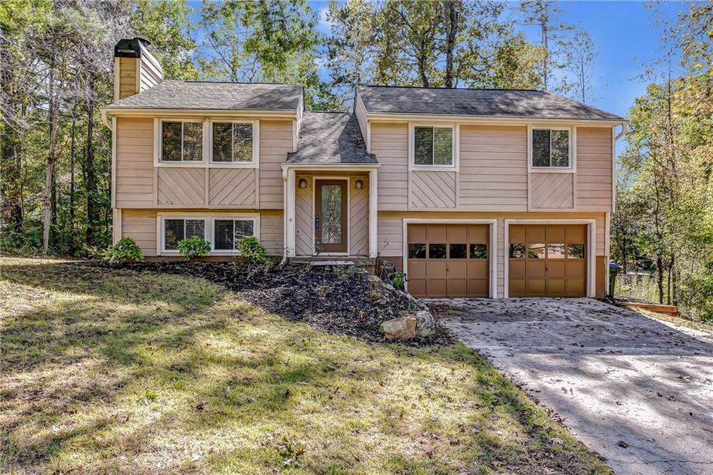 135 Roswell Farms Court - Photo 1