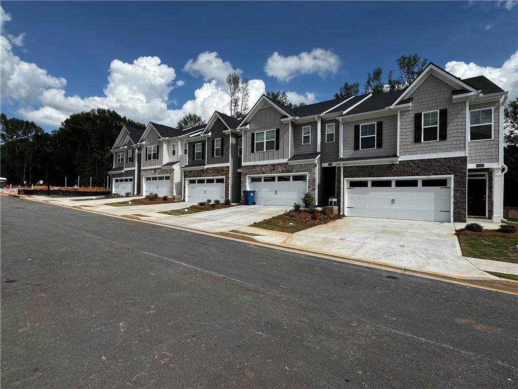 308 Elgin Drive - Photo 1