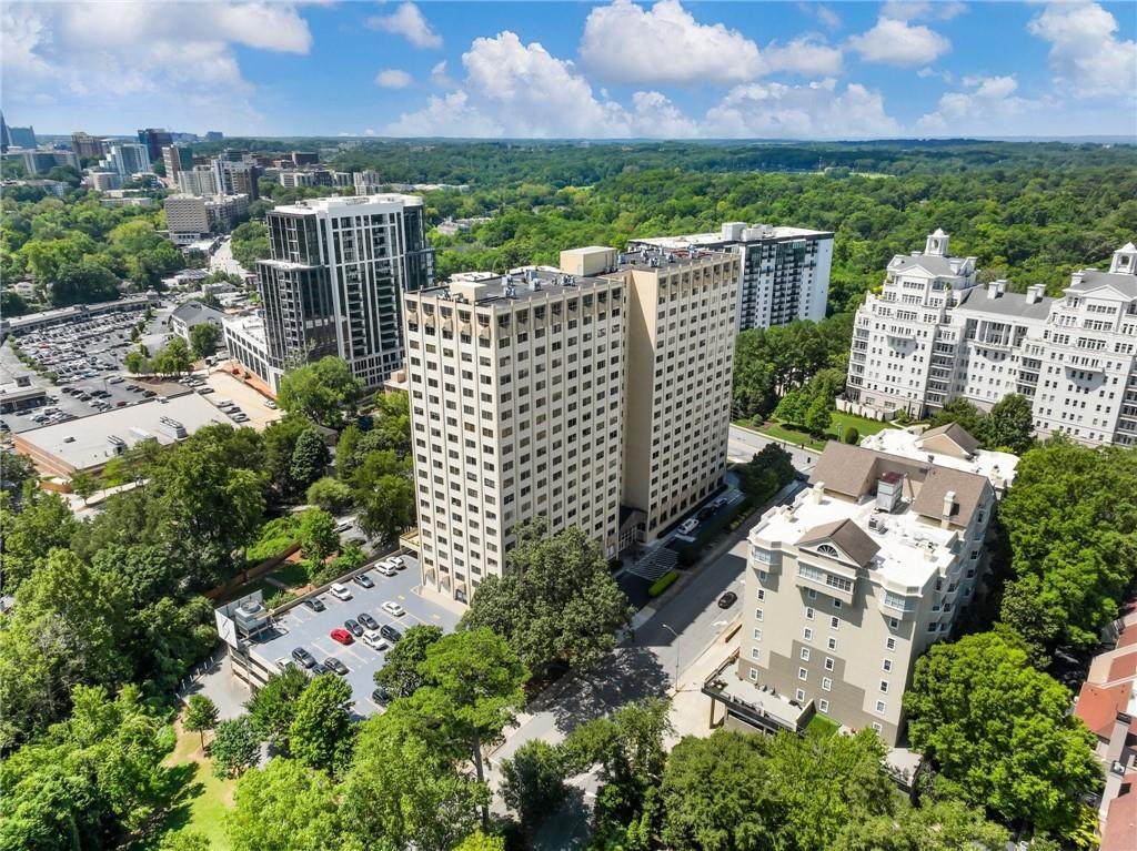 2479 Peachtree Road - Photo 1